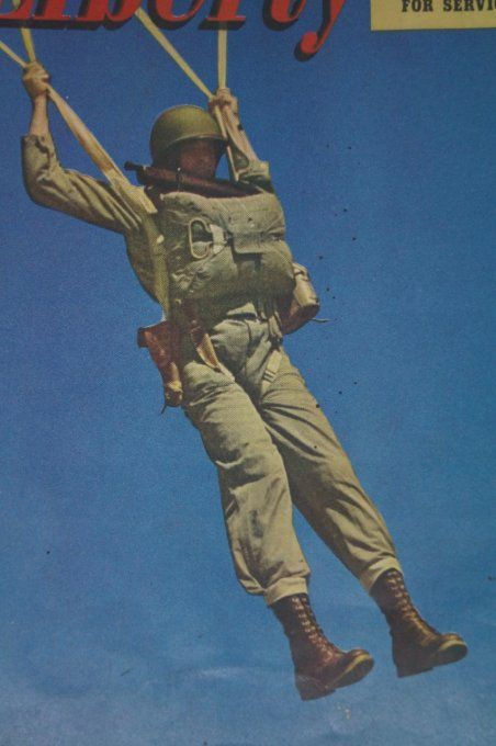 LIBERTY MAGAZINE 1943 PARACHUTISTE AIRBORNE